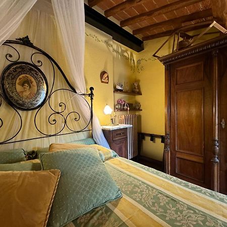 Casa Giulia, Il Gioiello Del Borgo Apartment Certaldo Luaran gambar
