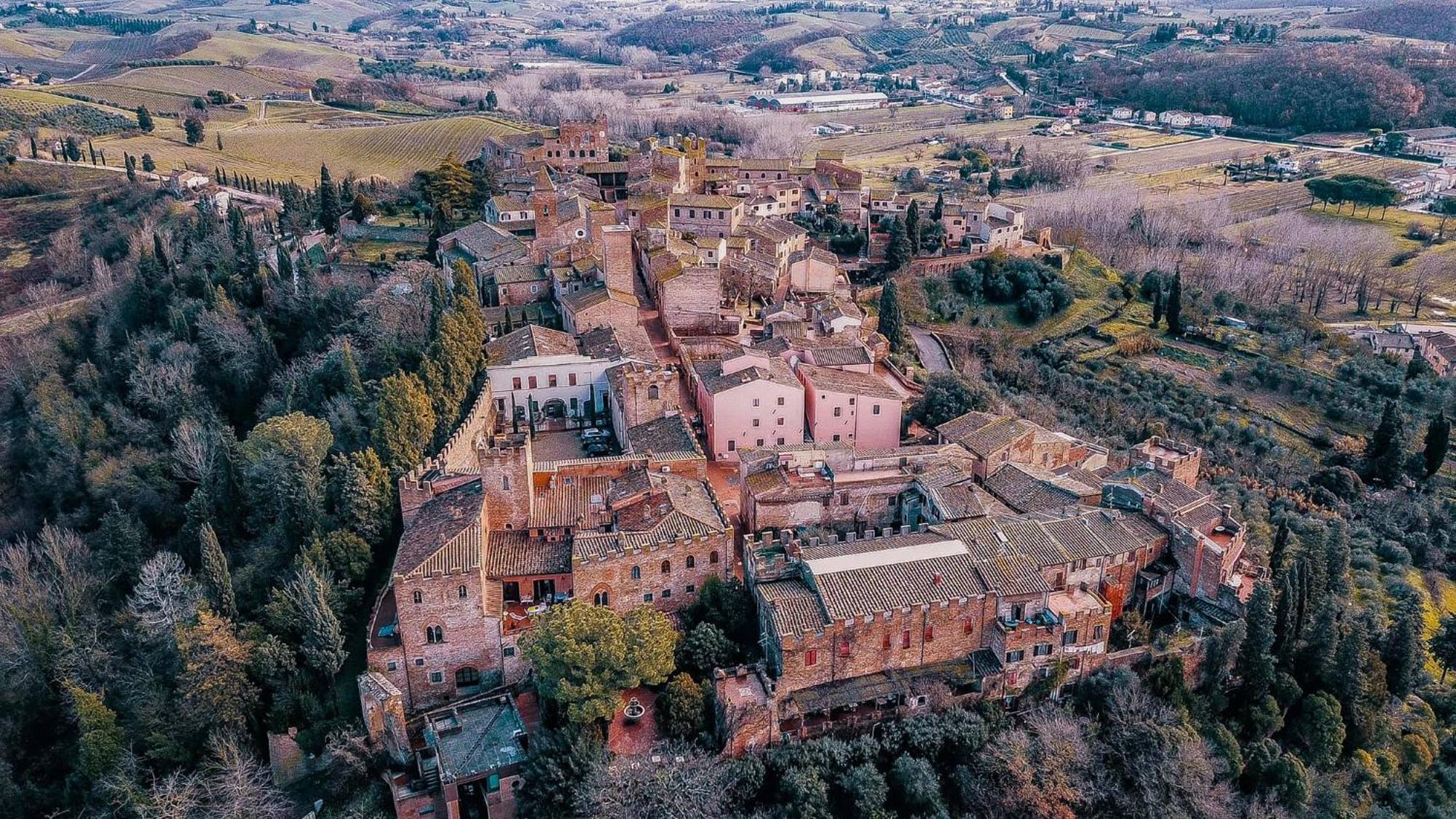 Casa Giulia, Il Gioiello Del Borgo Apartment Certaldo Luaran gambar