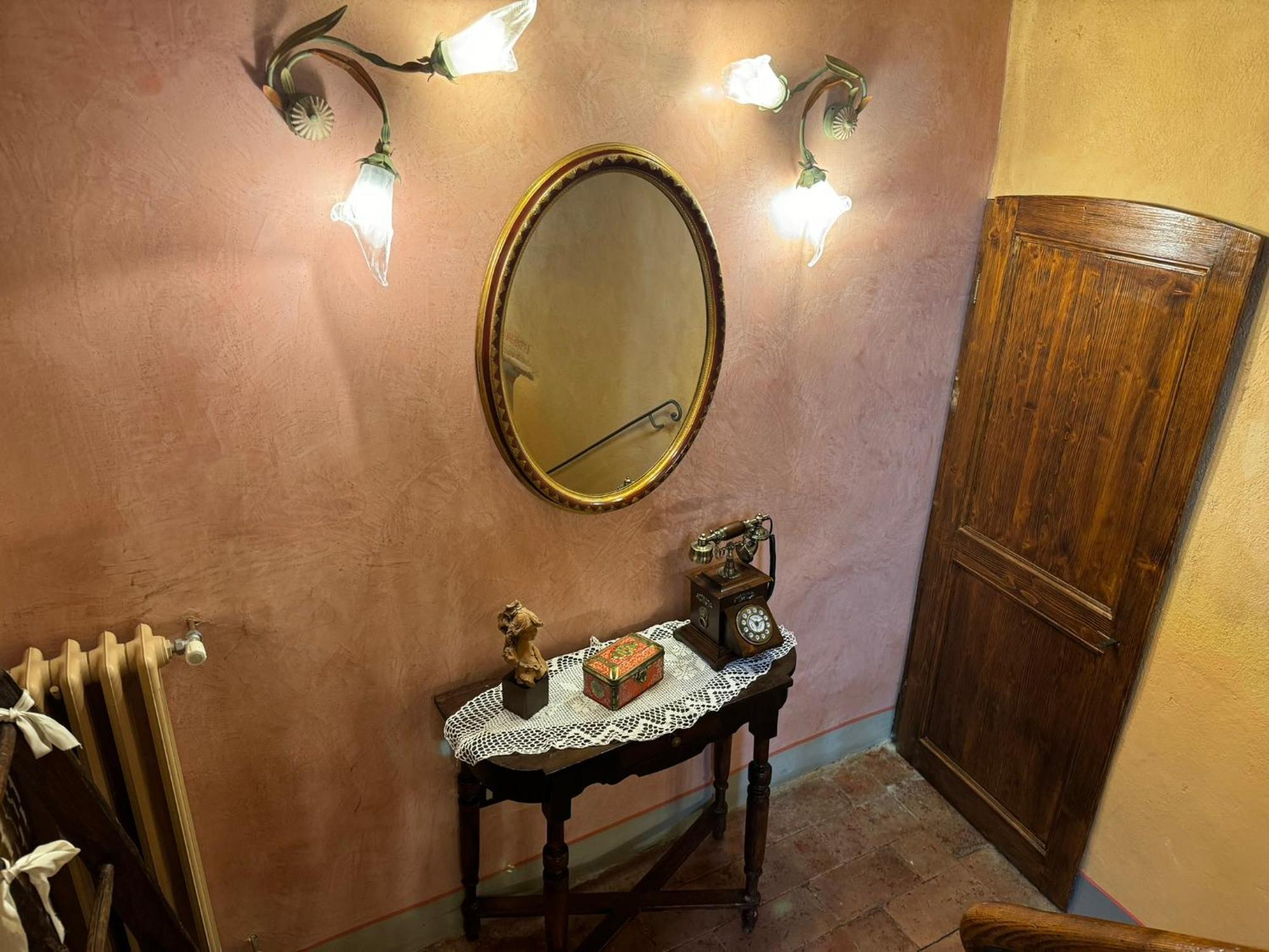 Casa Giulia, Il Gioiello Del Borgo Apartment Certaldo Luaran gambar